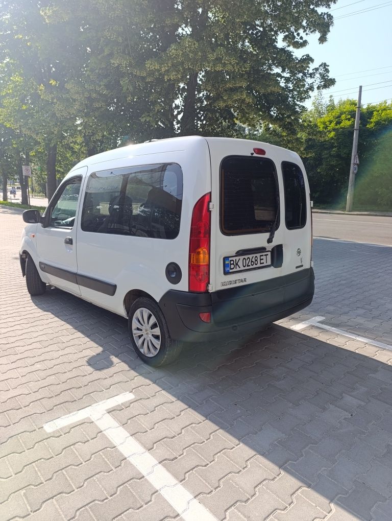 Продам Нісан кубістар