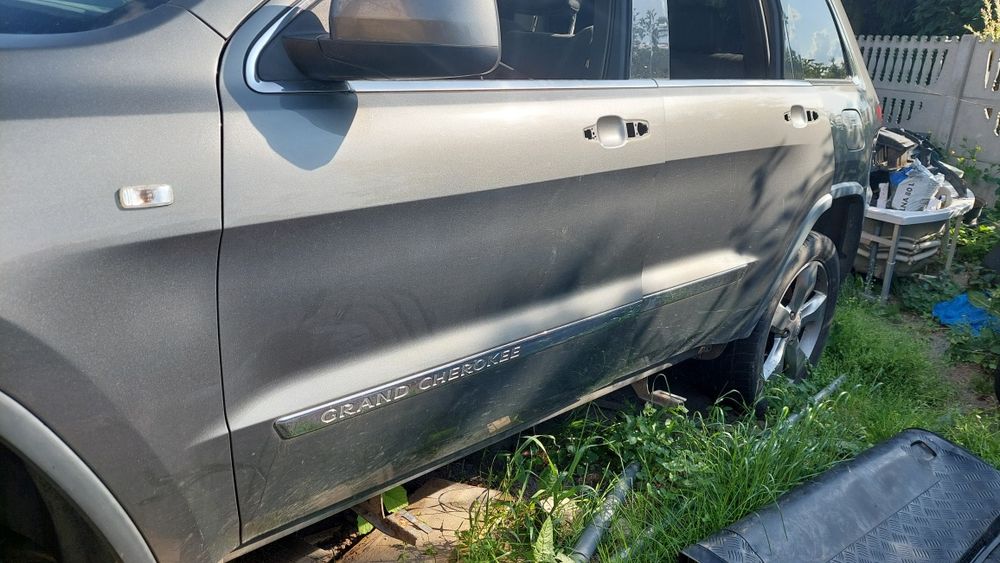 drzwi lewe tył jeep grand cherokee wk2