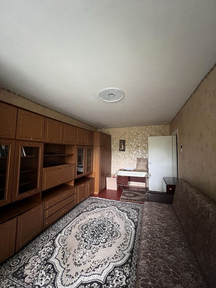 Продаж 2- во кімнатної квартири на Рокосовського