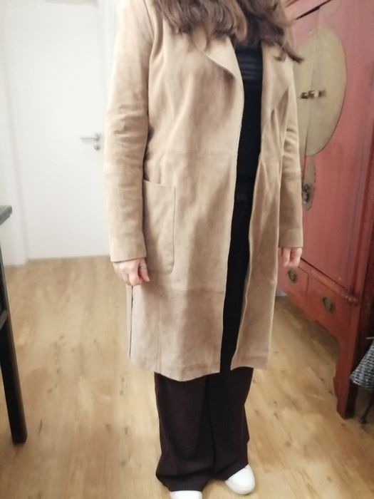 Casaco comprido em pele