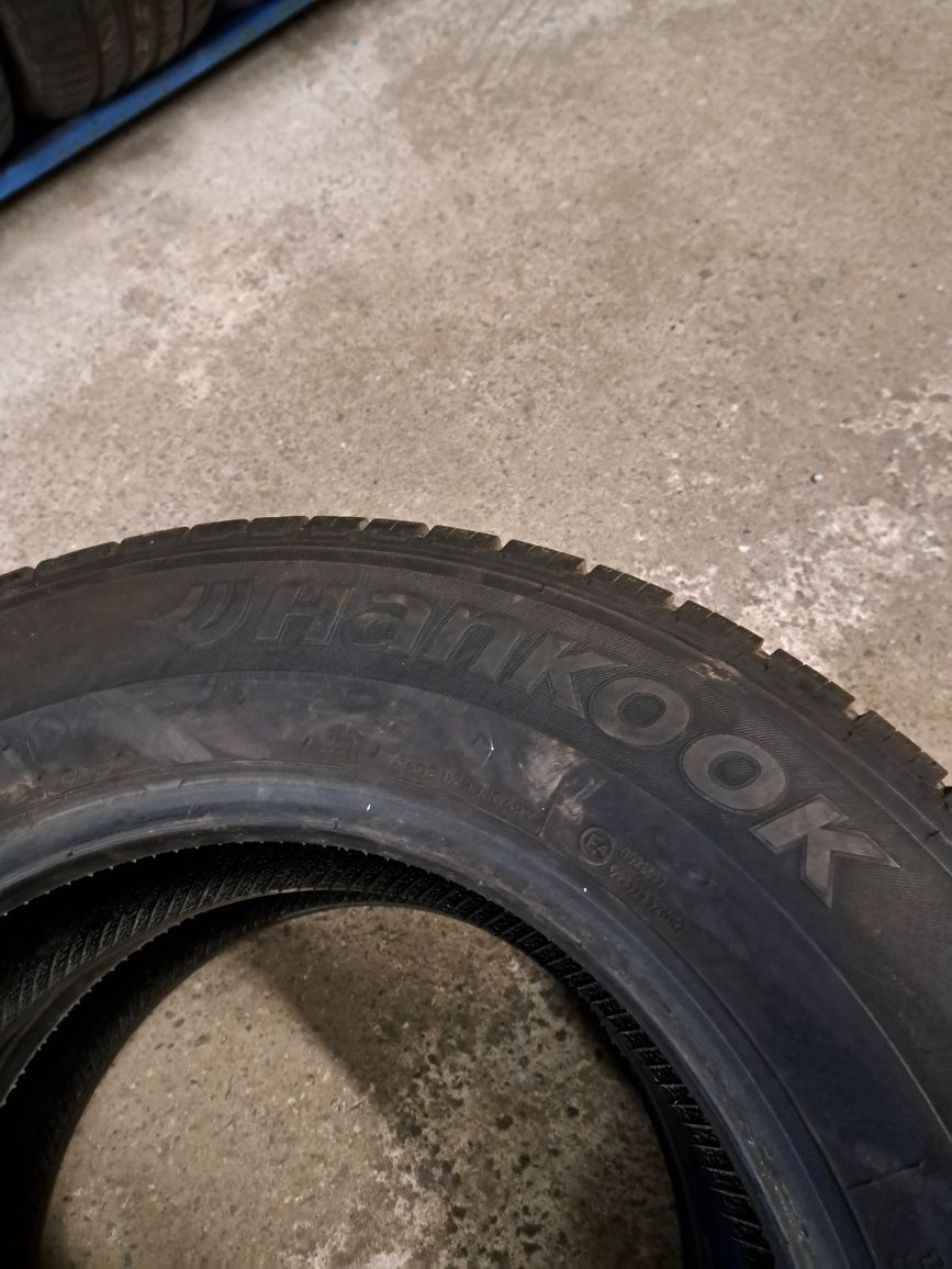 2 sztuki opon 205/75R16C Hankook Vantra