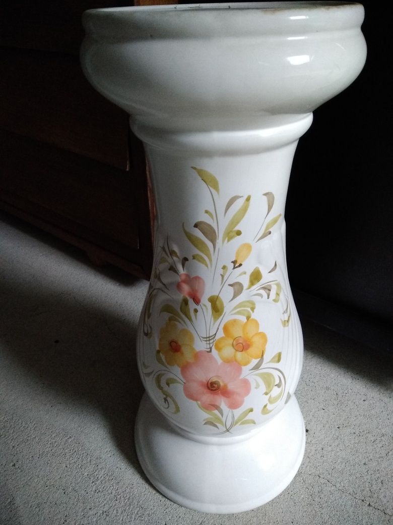 Colunas (pedestal) em porcelana