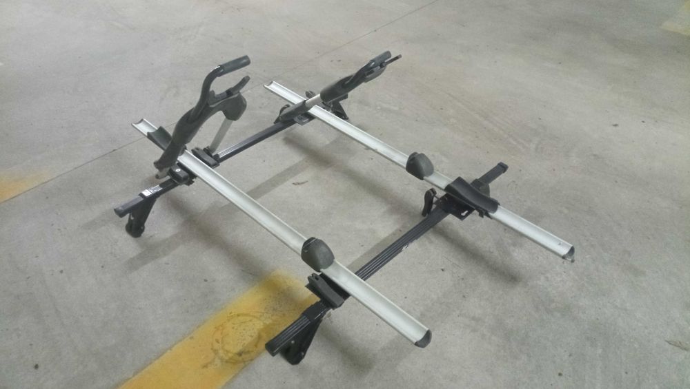 Barras de tejadilho com suportes