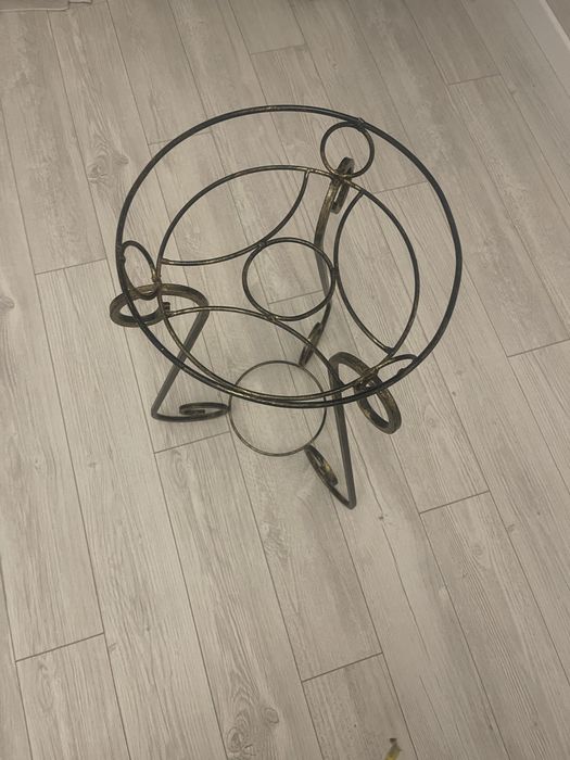 Подставка под цветок