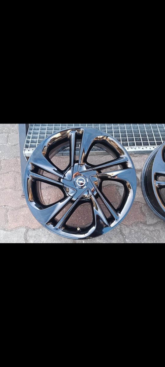 Felgi Opel Corsa 17" 4x100 ET44 TPMS