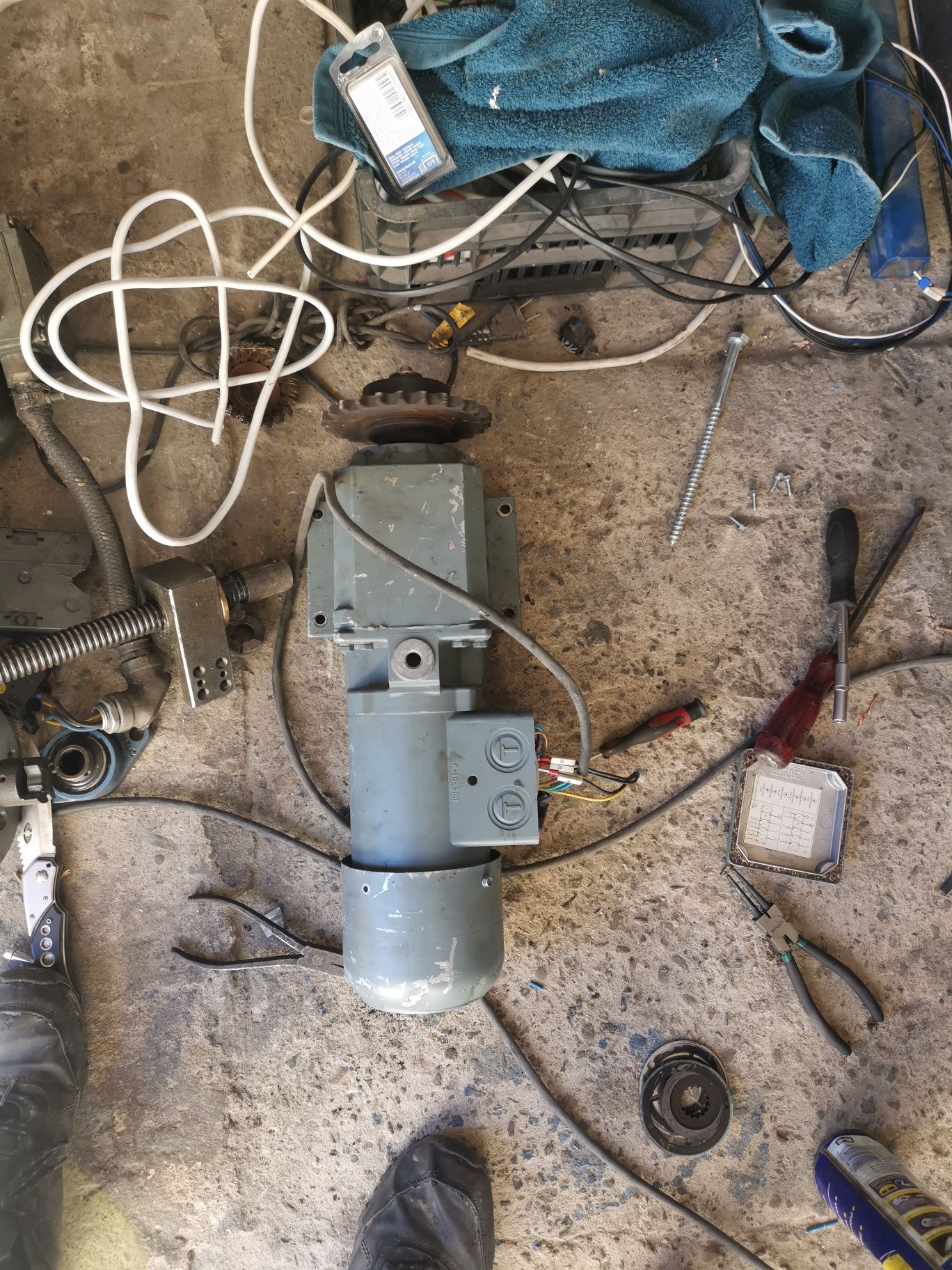 Motoreduktor  BAUER Danfoss

Danfoss Bauer