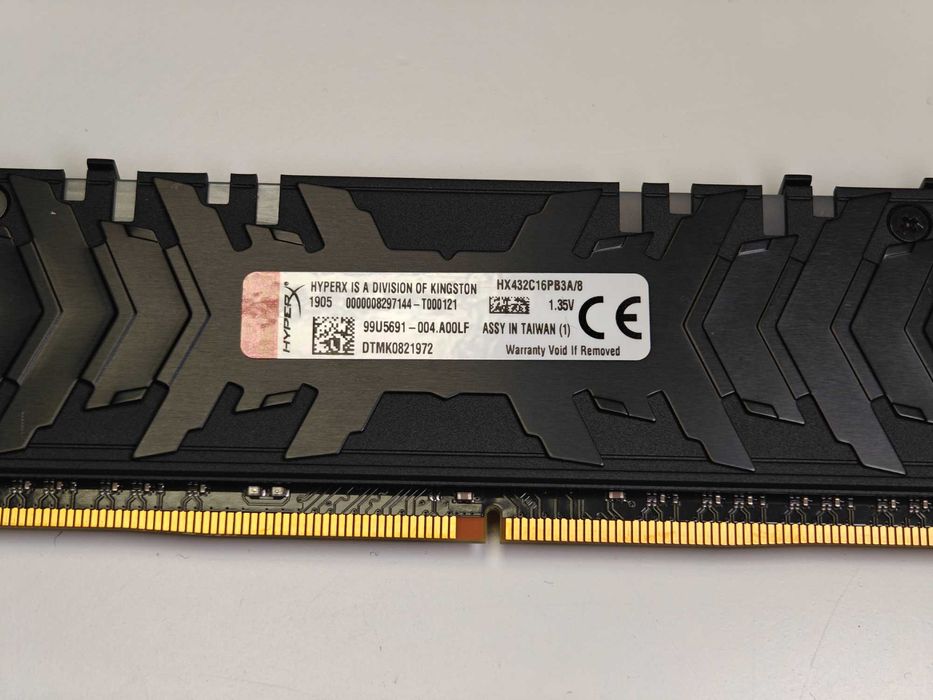 Pamięć RAM HyperX Predator RGB DDR4 8GB HX432C16PB3A/8