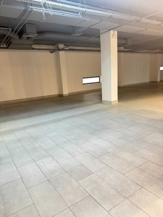 Здається комерційне приміщення 600 кв.м. Торговий центр. Новий ремонт!
