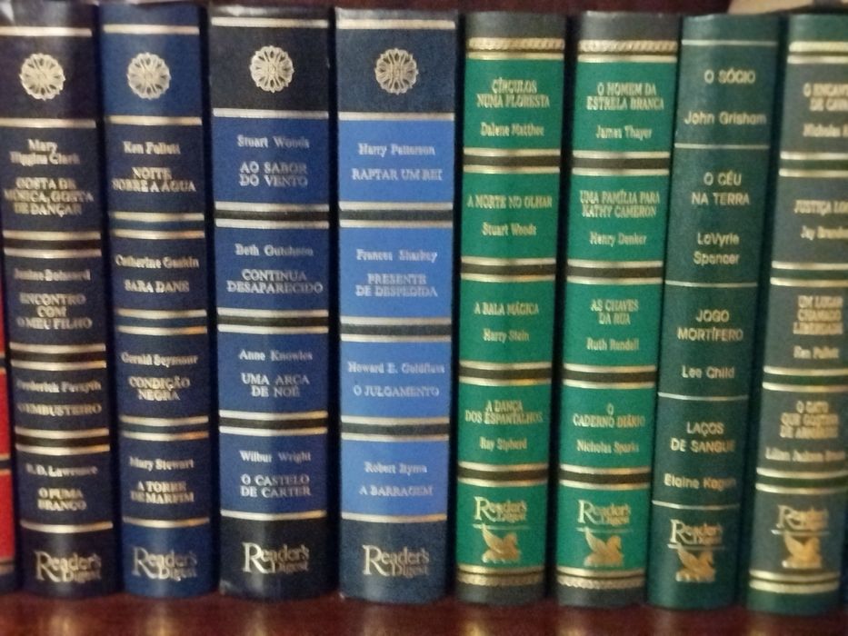 Livros encadernados da seleção do Reader´s Digest