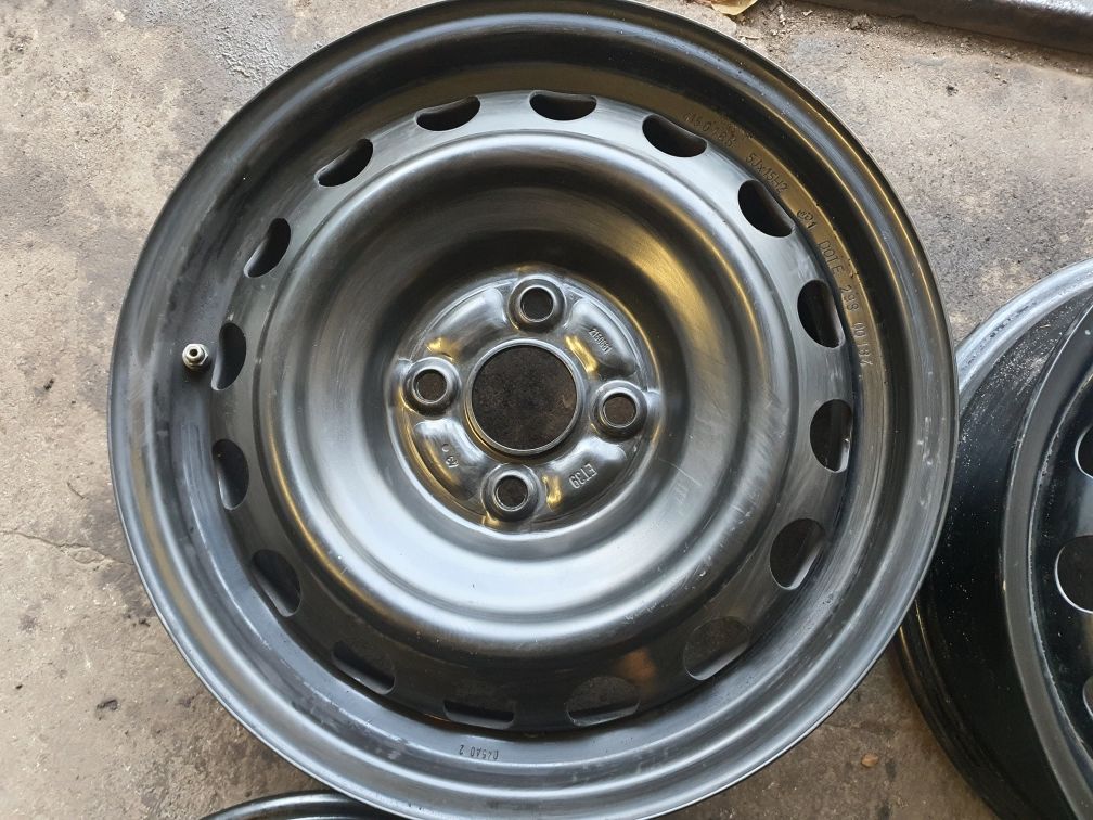 Felgi stalowe 5jx15" Toyota Yaris III ET39 4x100 Czujniki TPMS