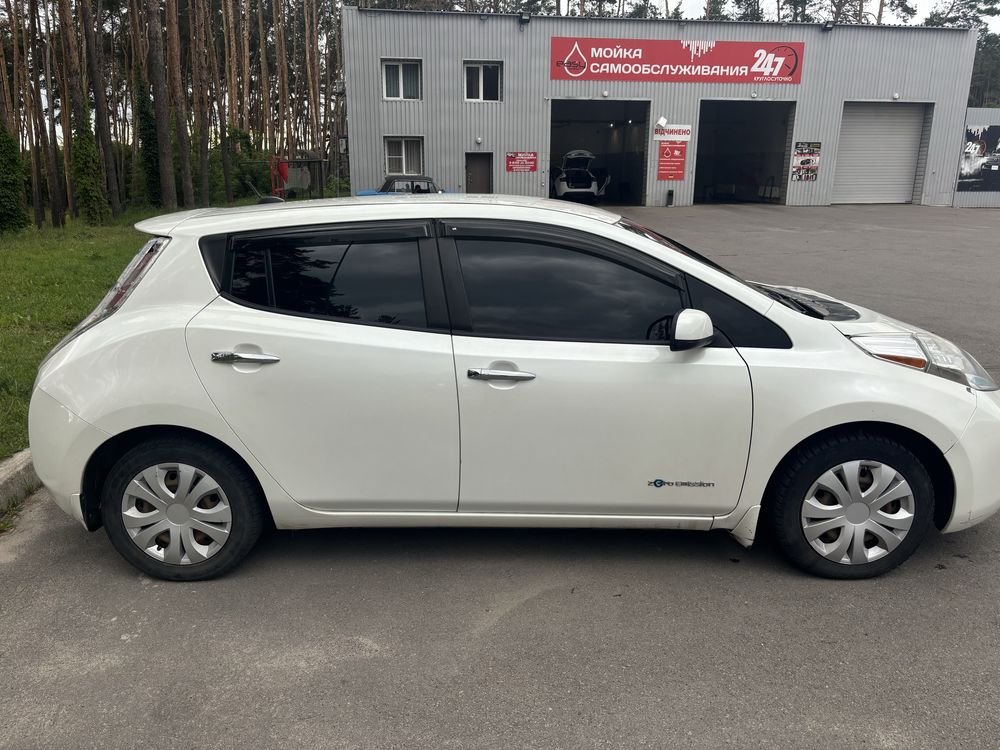 Продам Nissan Leaf 40Kw
