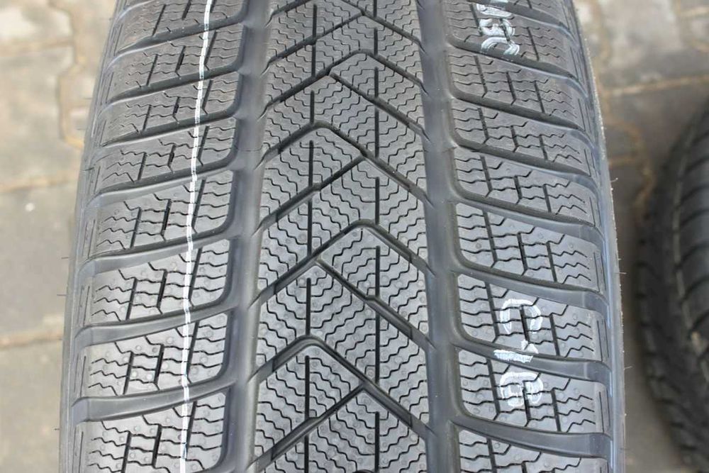 BMW X6 G06 LCI kompletne koła zimowe 20" Pirelli ROF* F-Vat