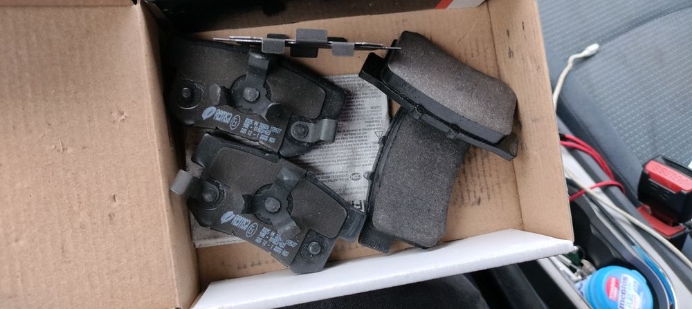 Колодки новые Honda Accord V, Legend, Prelude, Shuttle