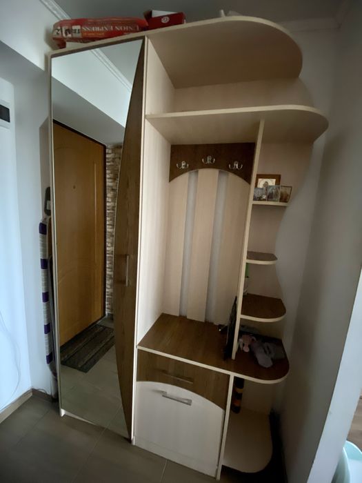 Продається передпокій/шафа