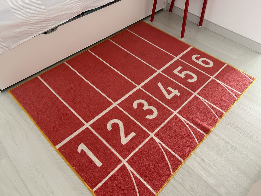 Tapete Ikea crianca