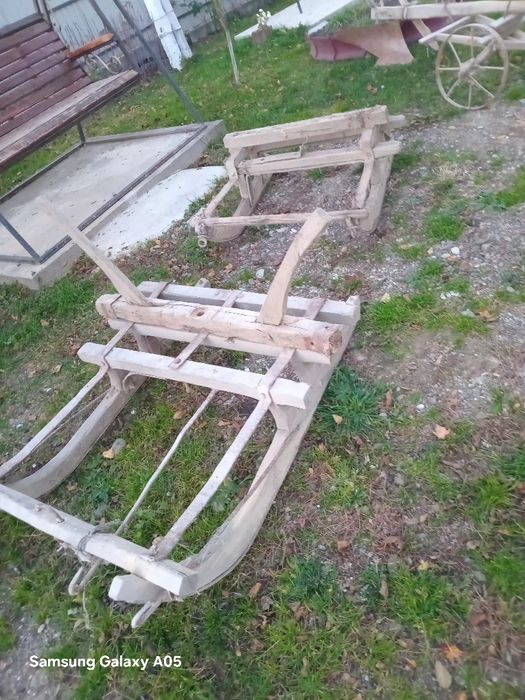 Продам старінний кінский плуг ,і сани