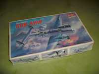 Kit Modelismo avião Lockheed PV-1 Ventura Gun Ship da Academy 1/72