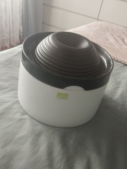 Fonte para gatos. Marca EBI