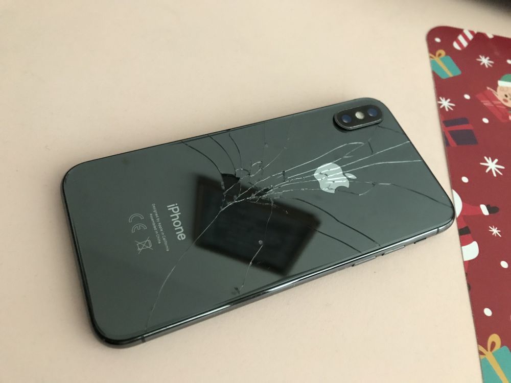 Iphone 10 X , wlacza sie, dziala, do wymiany ekran i plecki