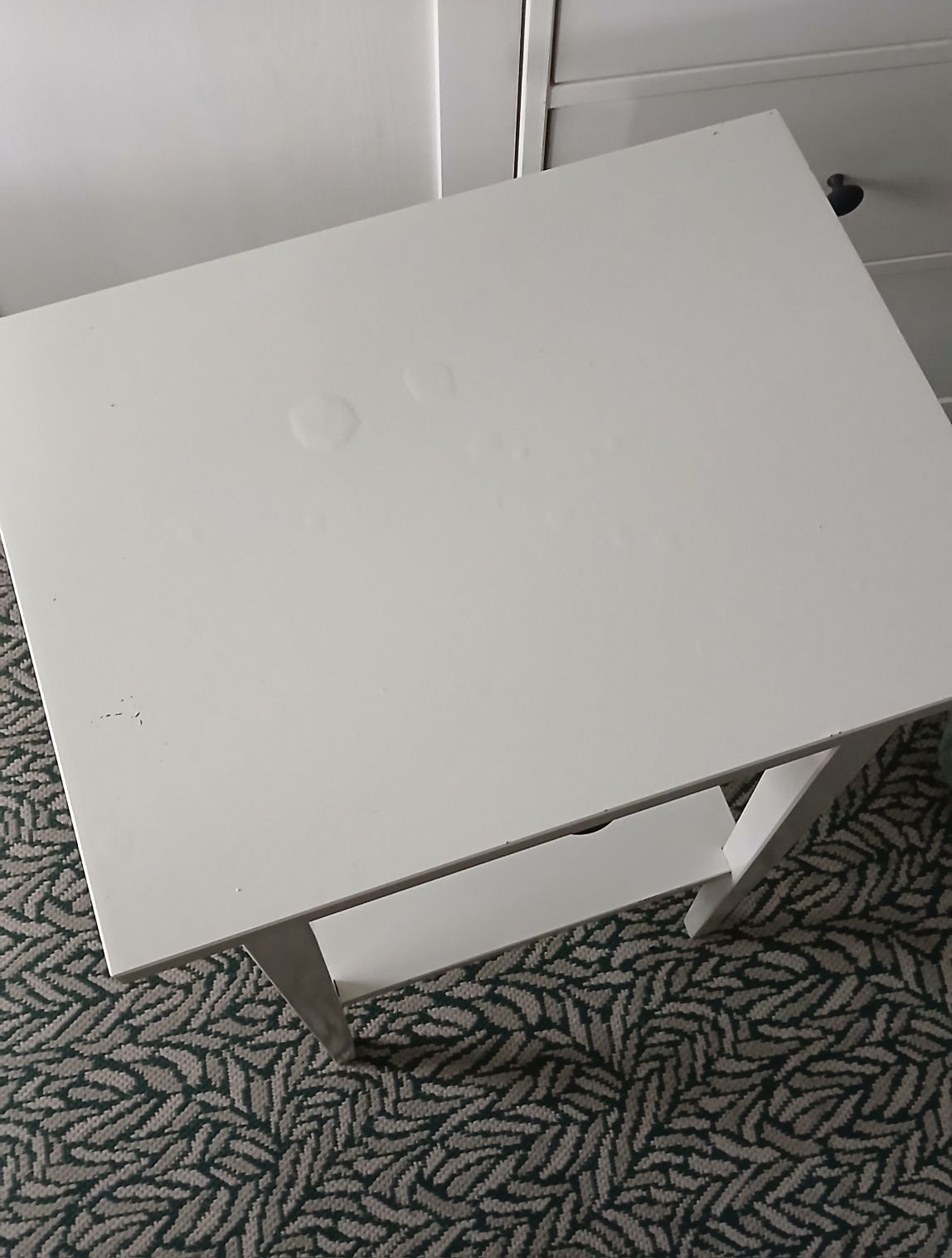 Mesinha de cabeceira Hemnes ikea