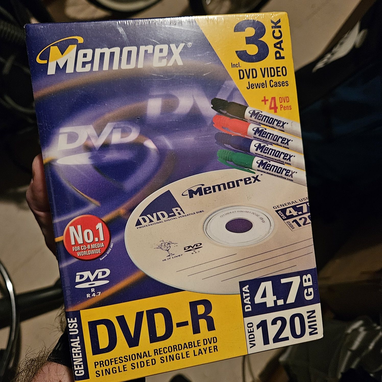 Caixas seladas de DVDs R/RW