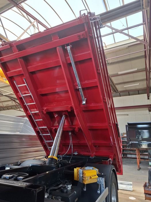 MAN TGS 18.500 4x4 Hydrodrive, Nowy kiper 3 stronny, stan bardzo dobry