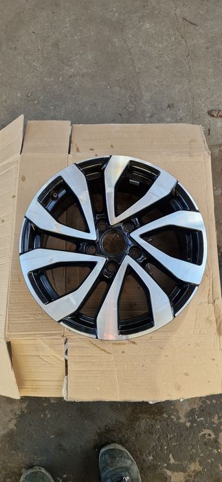 Felga aluminiowa alufelga vw 5h0.601.025ac 7jx16h2 et48