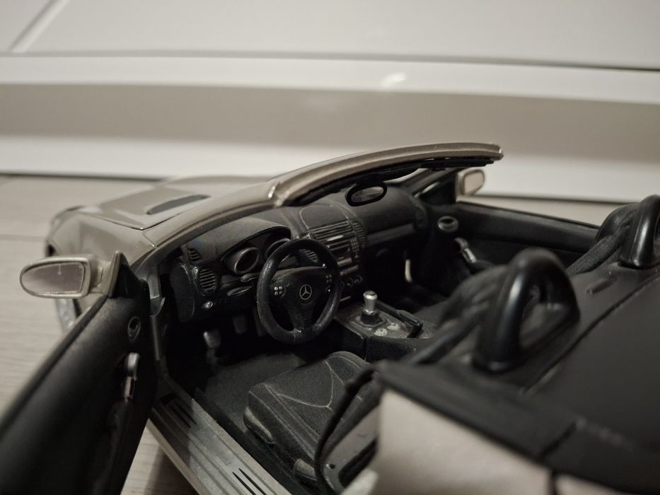 Samochód Kolekcjonerski Mercedes-Benz SLK Maisto 1:18