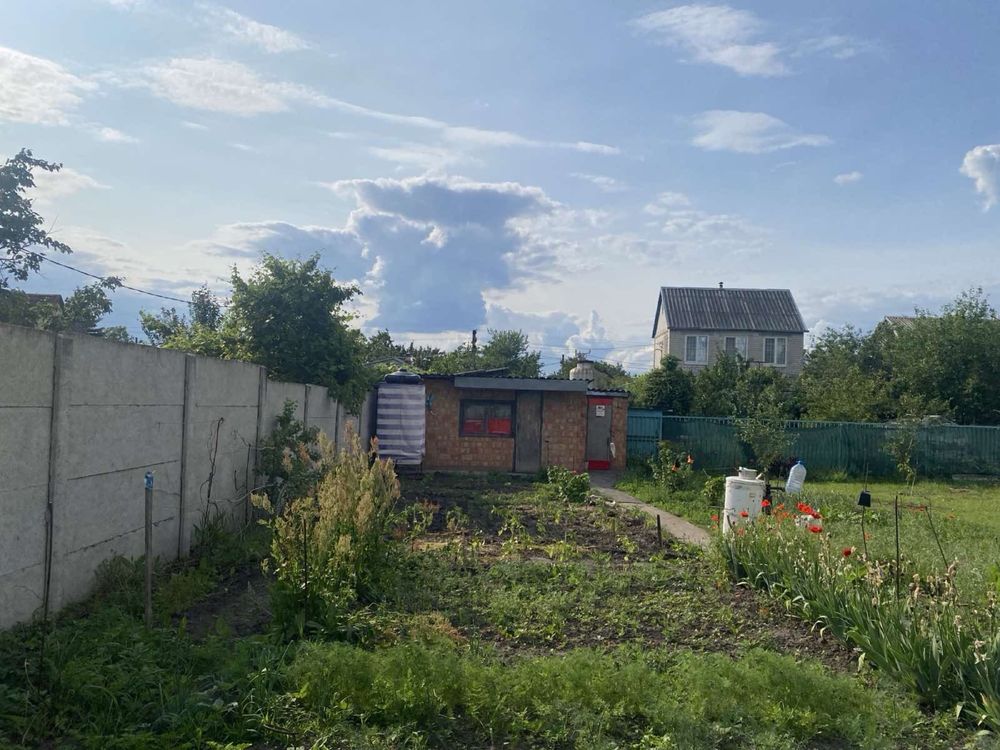 Продам дачу в Новосёловке.