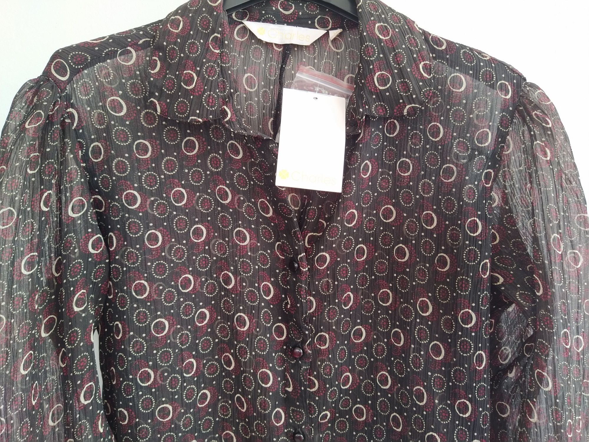 Blusa com padrão - Charles - Tamanho M - Nova!