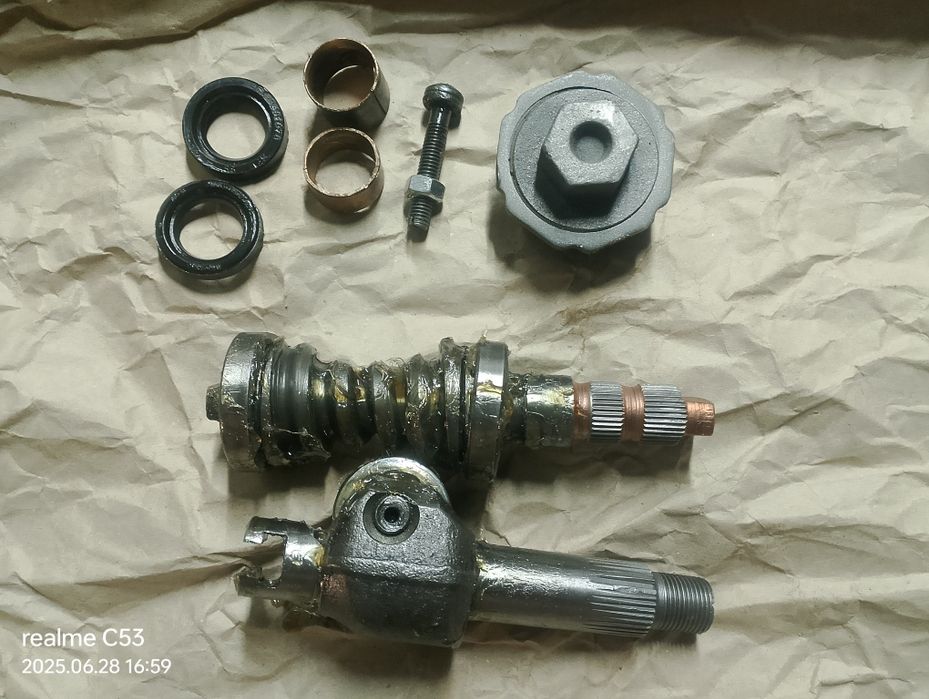 Рулевая колонка ЛуАЗ/рестоврацыя, ремкомплект новый