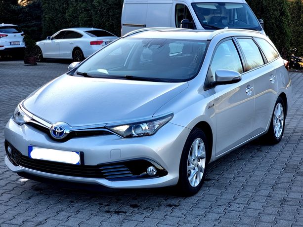 Toyota Auris HYBRYDA 18 idealny stan