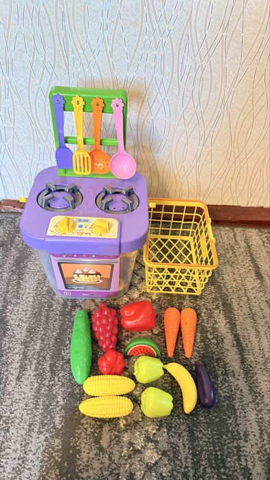 Іграшкова кухня для дітей