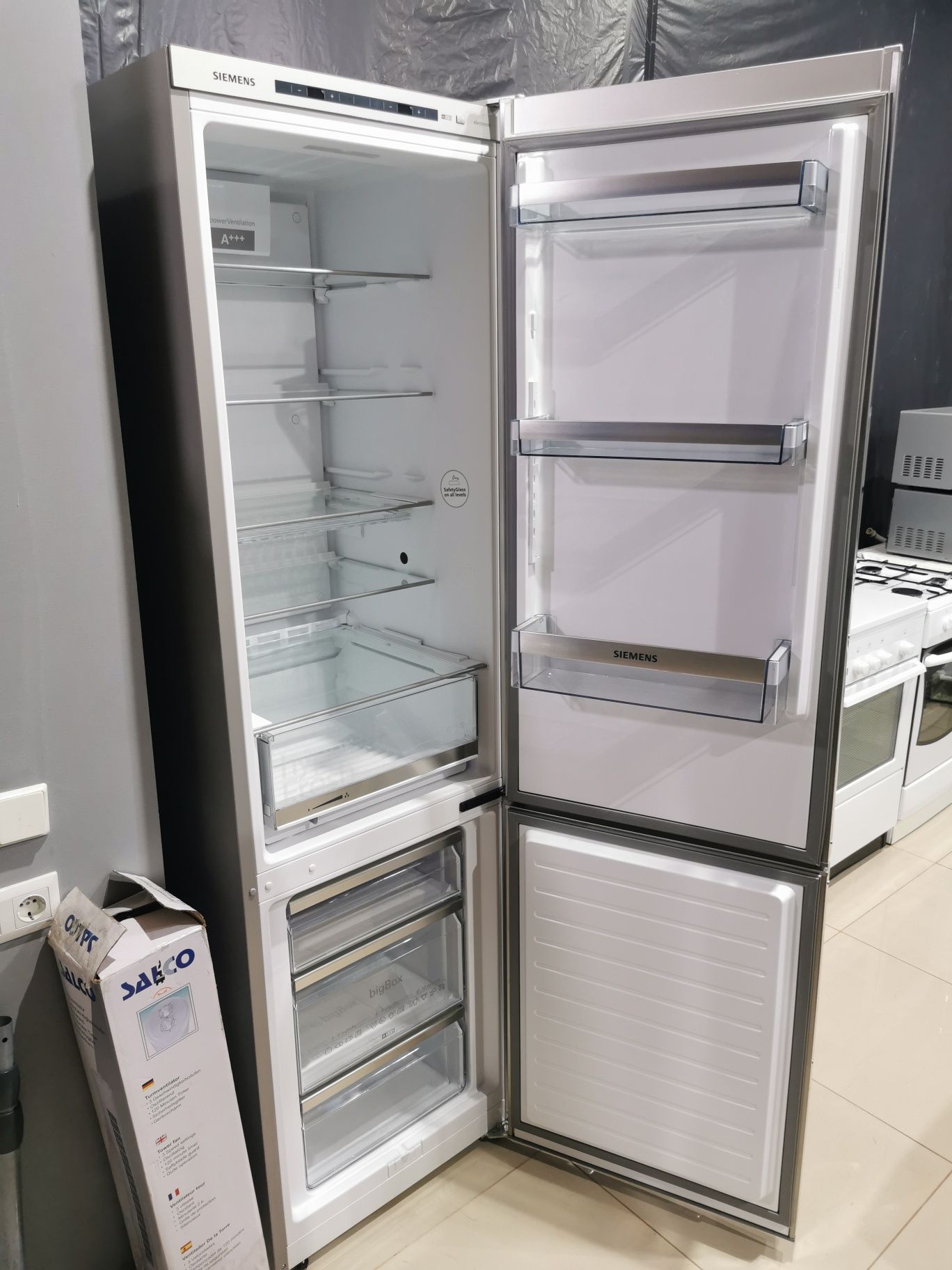 Холодильник Bosch-Siemens 2м