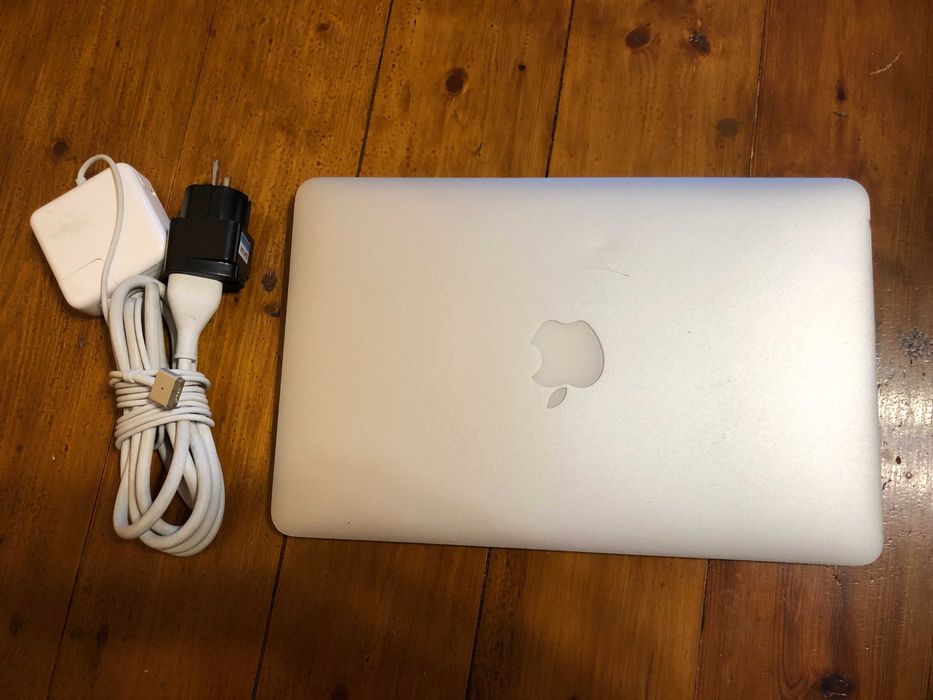 ноутбук APPLE Macbook Air Mid 2012 A1465 11" /i5/4gb/ ssd 64gb