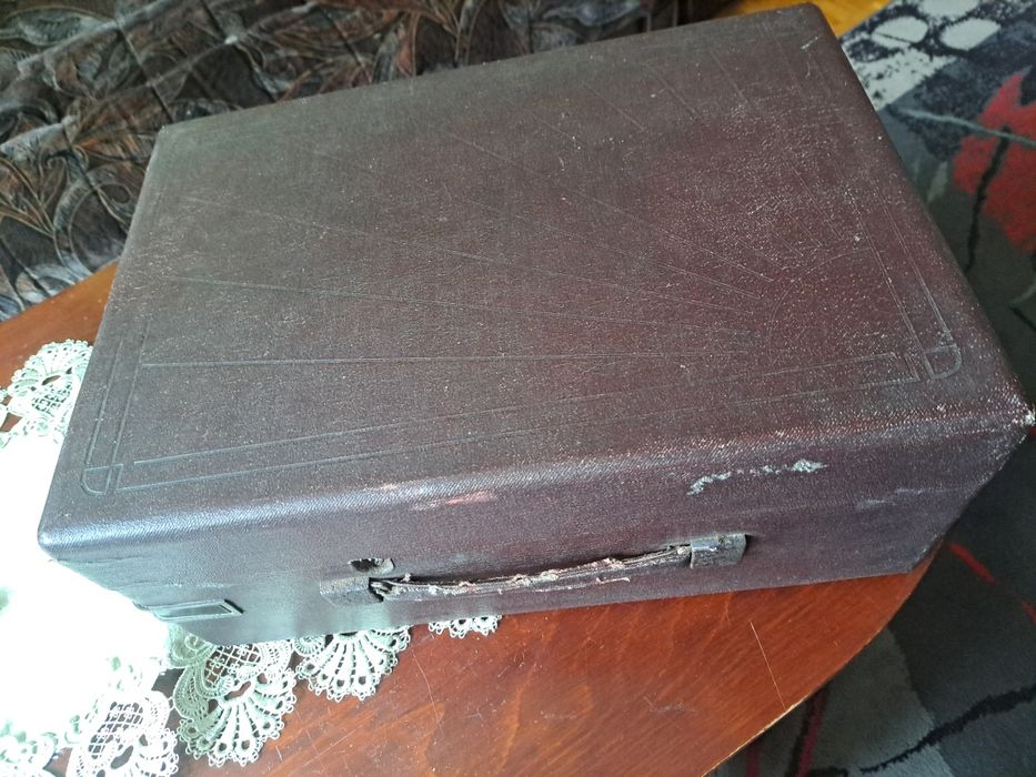 Sprzedam stary rosyjski patefon sprawny