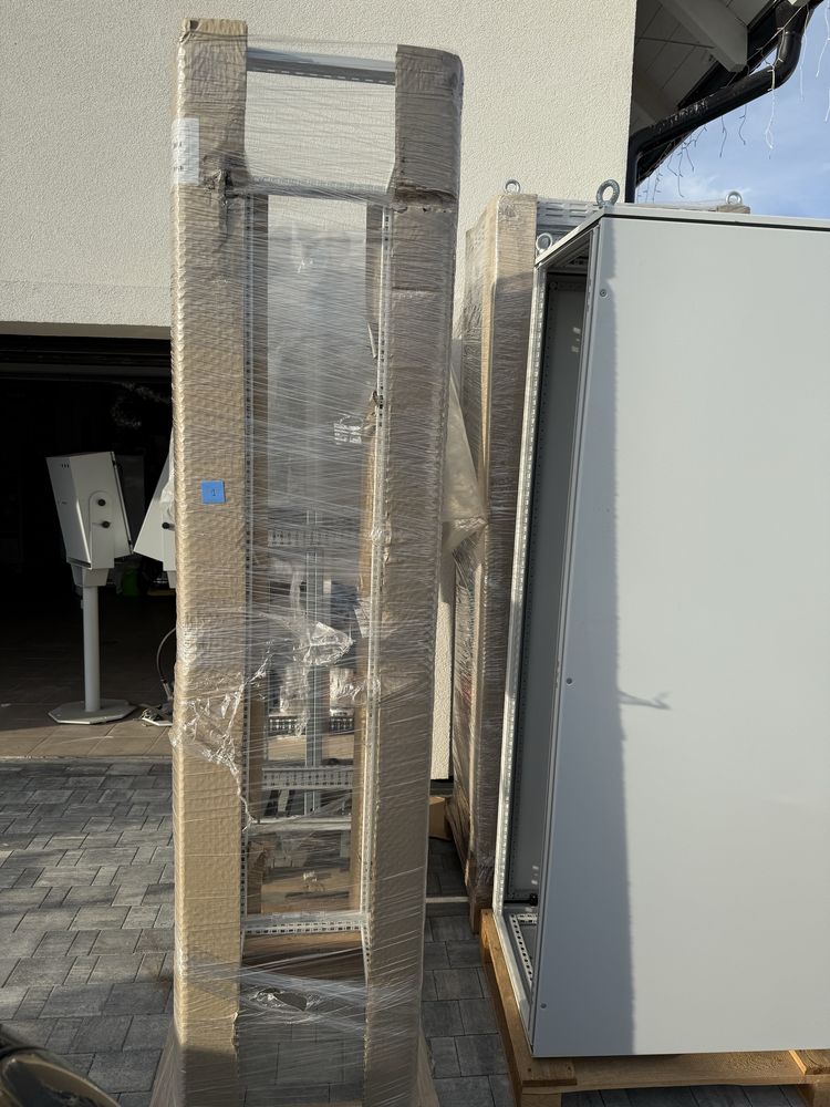 Rama RACK, pod siec, magazyn energii