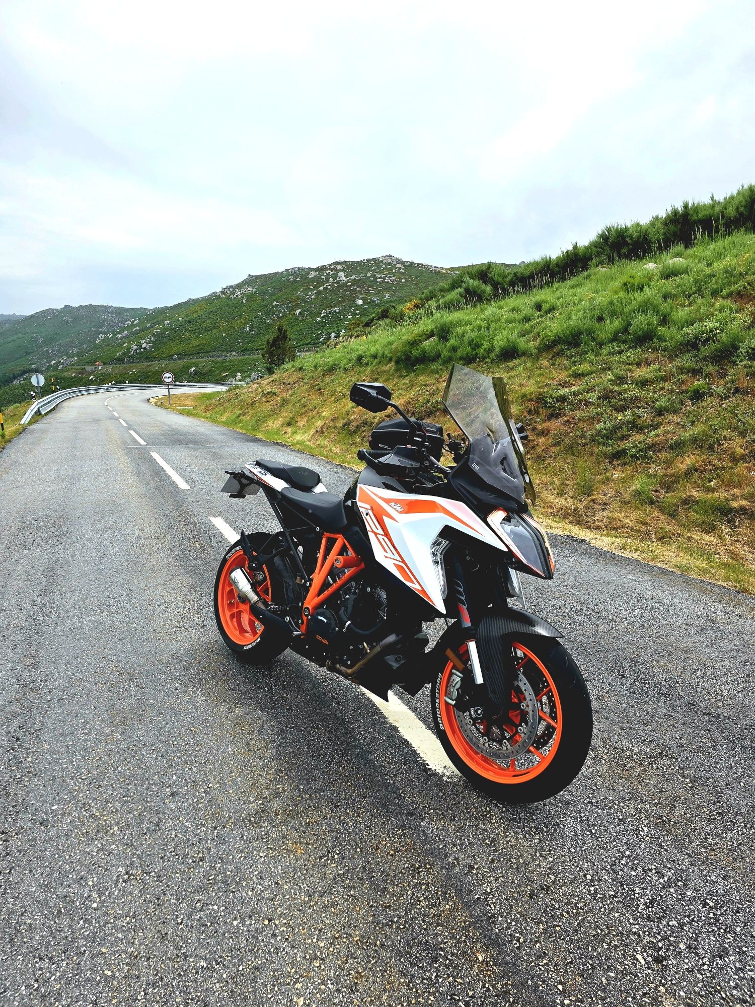 KTM 1290 SuperDuke GT