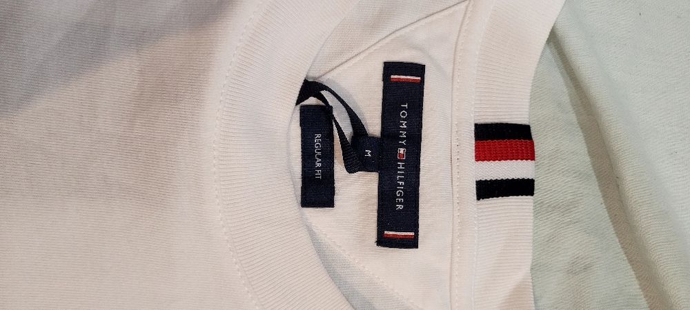 Męskia biała bluzka