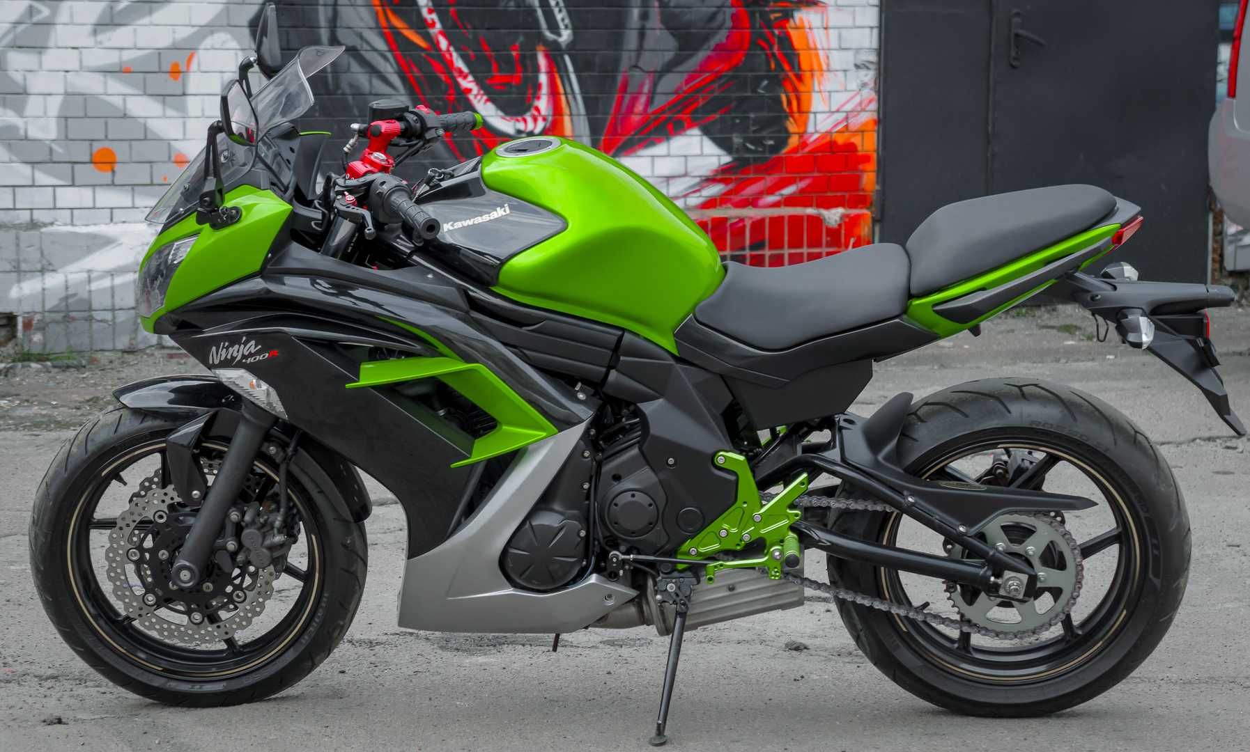 Мотоцикл Kawasaki ninja 400R