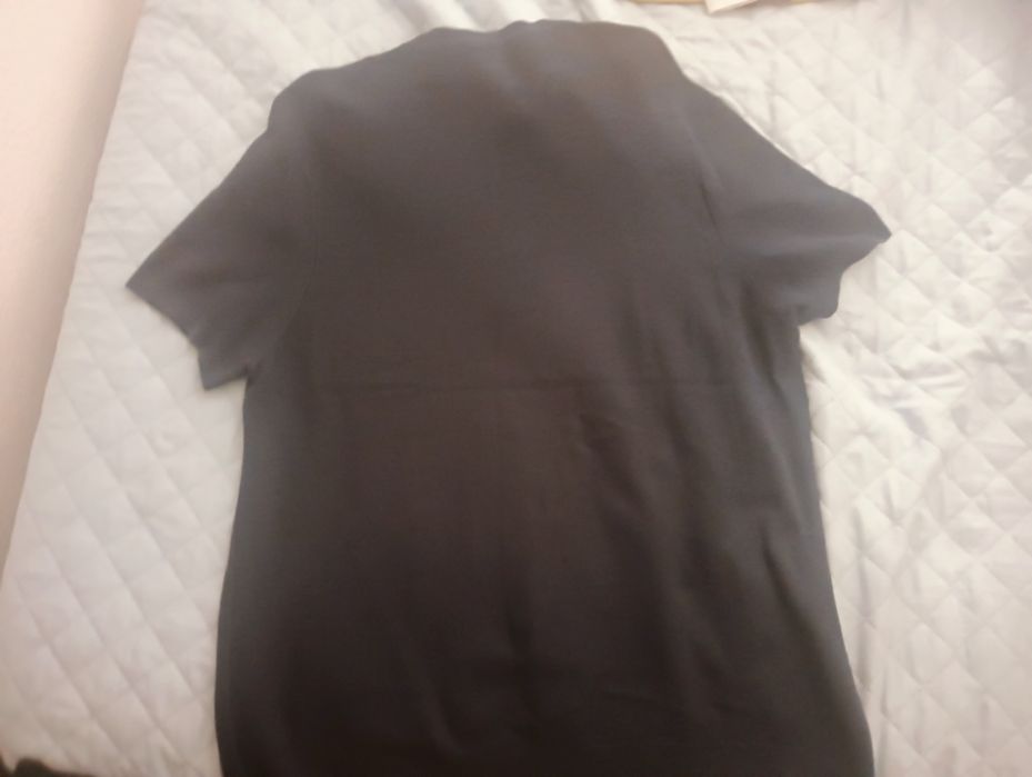 T-shirt azul escuro