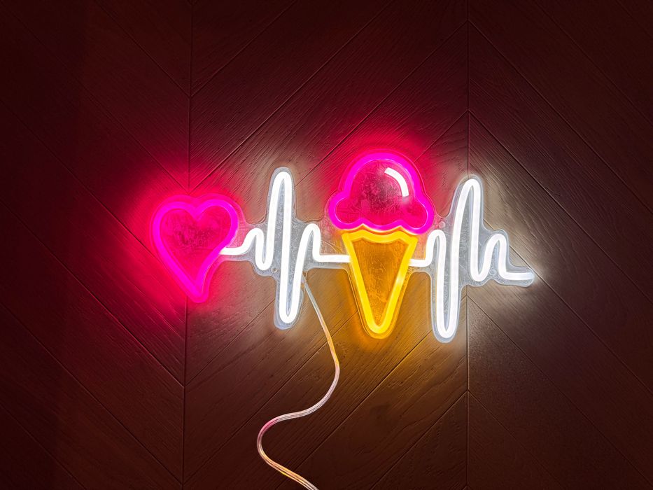 Neon LED  serce lód EKG