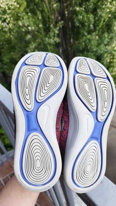 Бігові кросівки Nike LunarEpic Low Flyknit 2 Розмір 40.5 (26см)