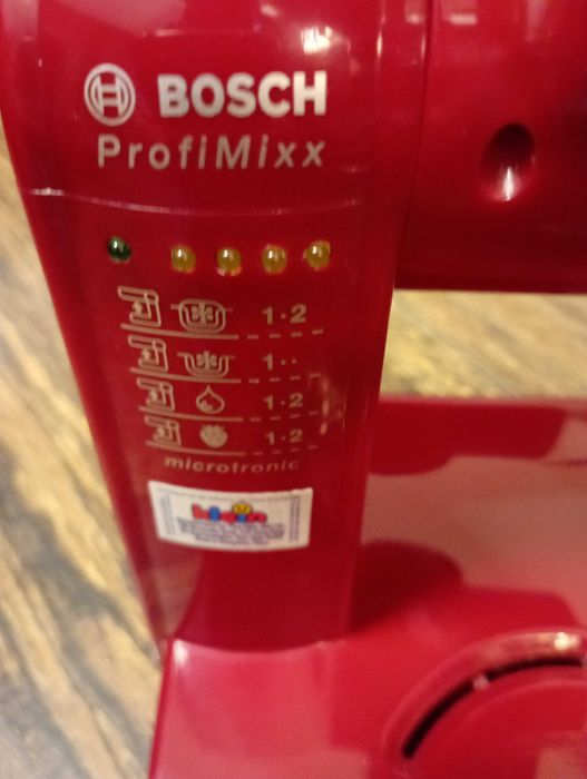 Zabawka robot kuchenny planetarny  Bosch Theo Klein na baterie+gratis