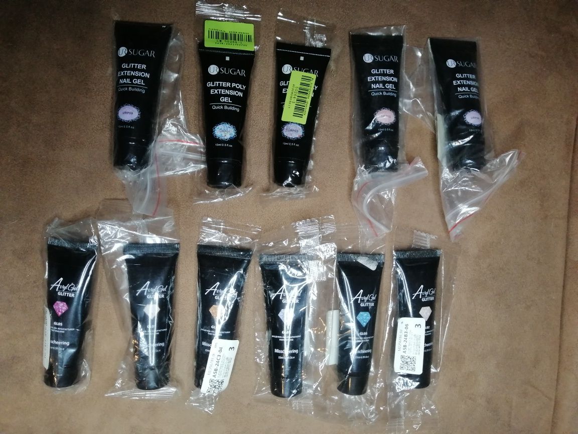 Akrylożele do manicure hybrydowego