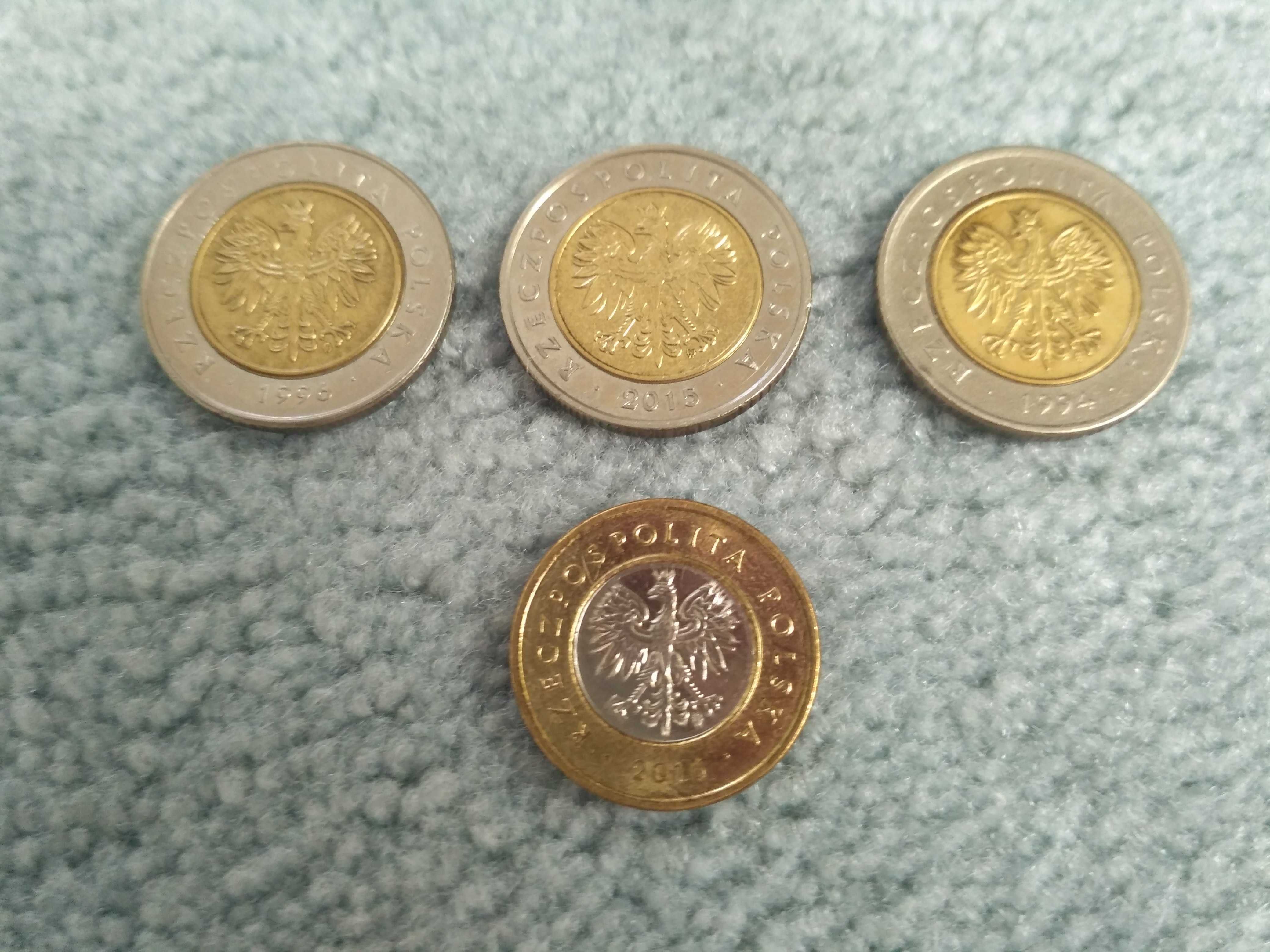 Монети Польша по 5 та 2 злотих, всього 17 злотых