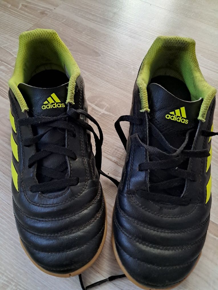 Buty do piłki halówki Adidas copa rozm. 36 i2/3 czarne plus gratisNike