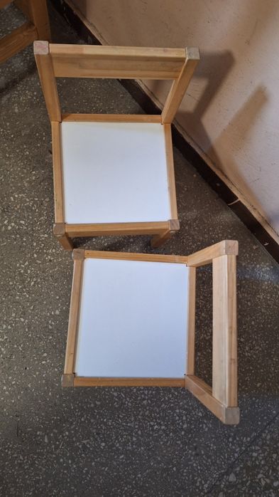 Krzesła dla dzieci do stolika z kompletu ikea