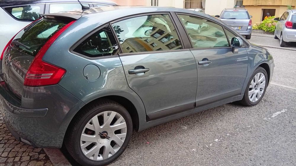 Citroen C4 1.4 VTR 2007 Gasolina apenas 170 mil kms