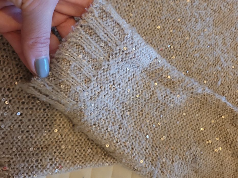 Camisola Lefties bege e dourada